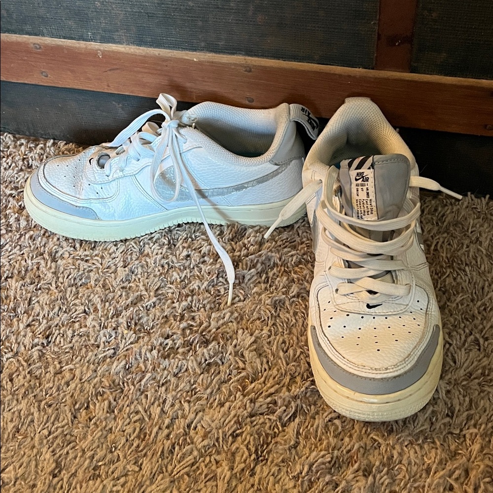Nike Air Force 1 White with silver Accents size 5.5Y